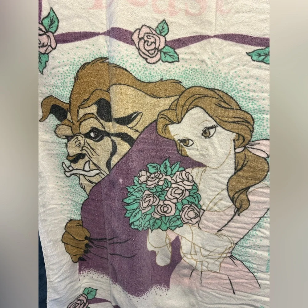 VINTAGE!Disney Beauty and the Beast beach Towel